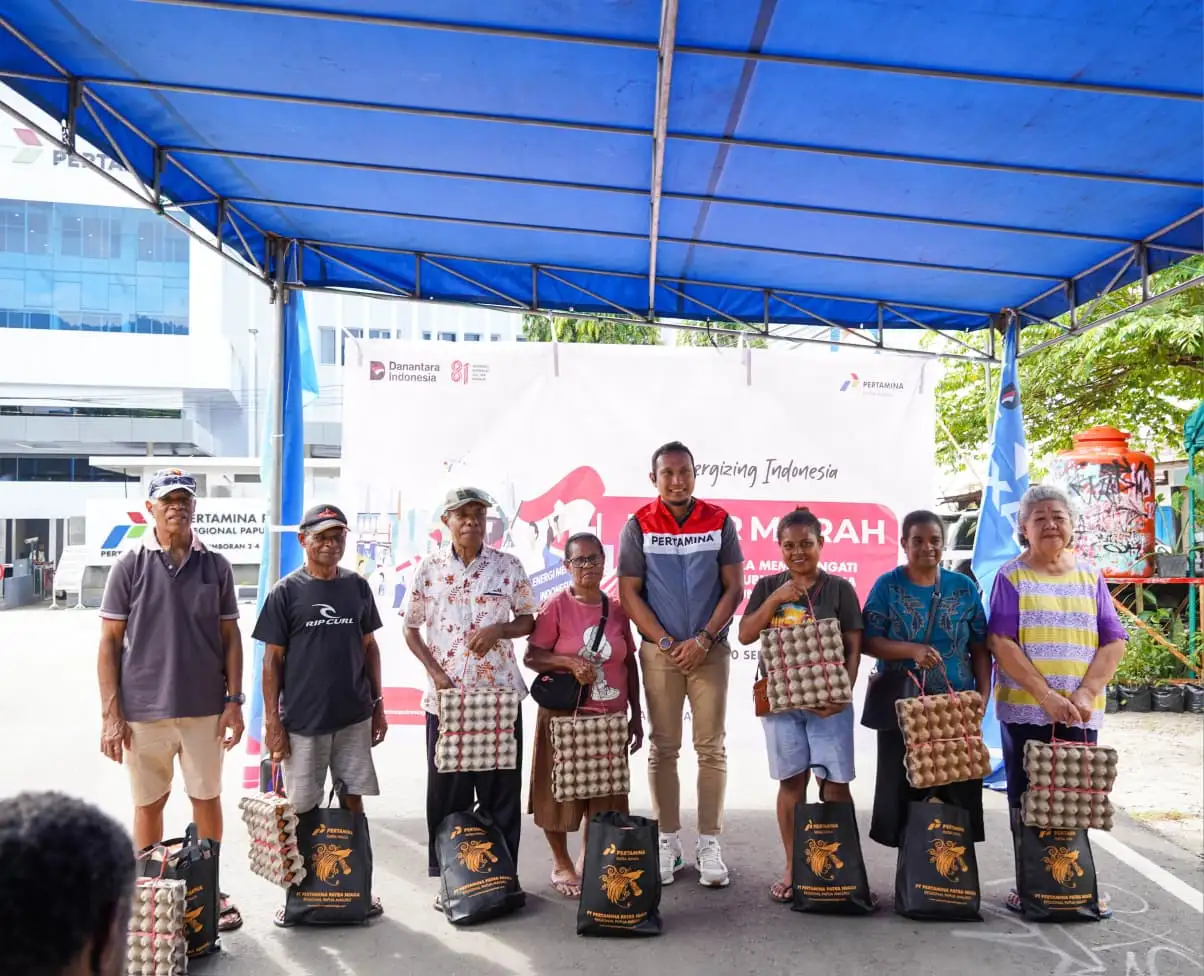 Pertamina Patra Niaga Regional Papua Maluku Siapkan Hampir 1.000 Paket Sembako untuk Masyarakat
